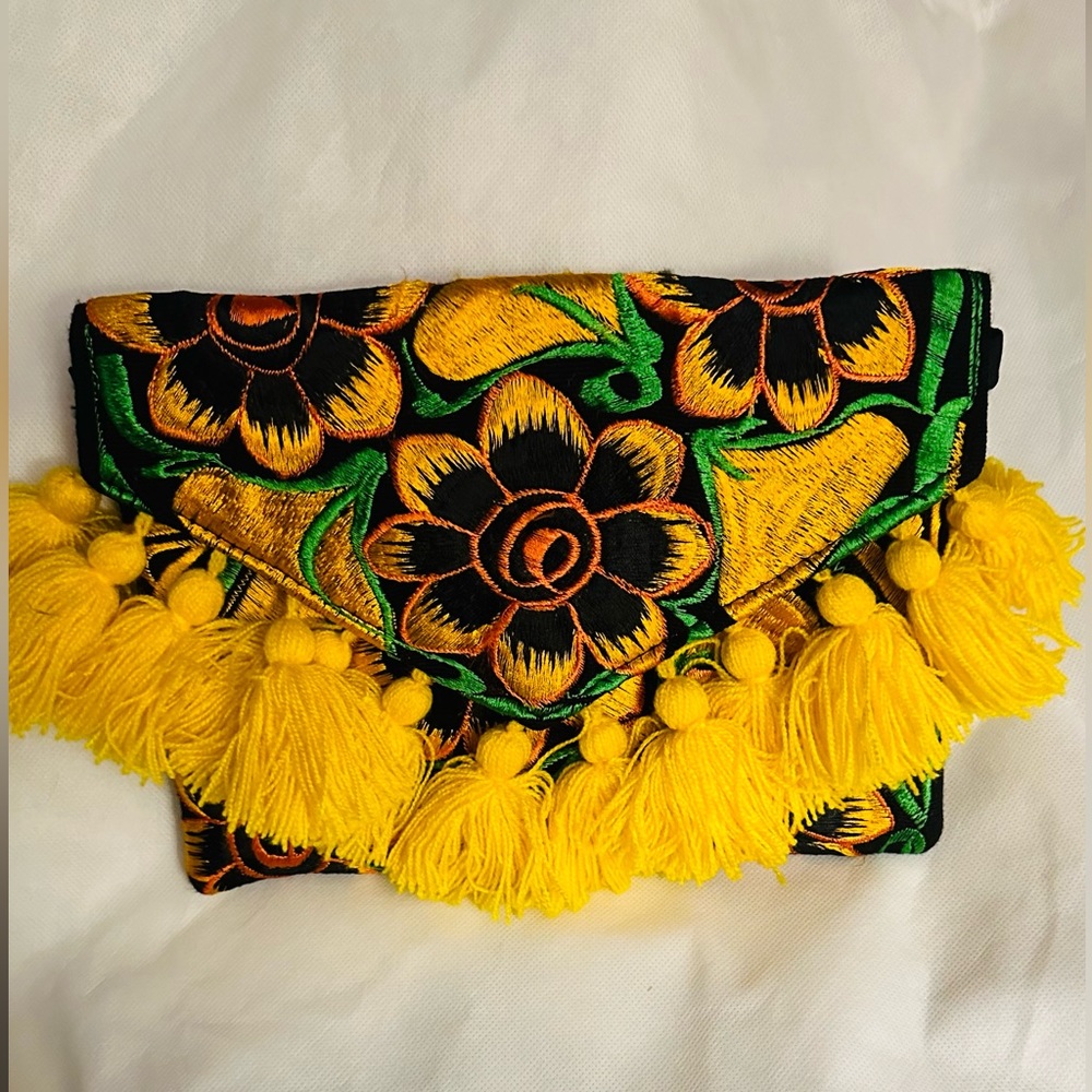 Handmade clutch with flowers